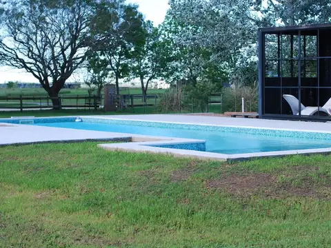Casa 6 ambientes con 4 baños
