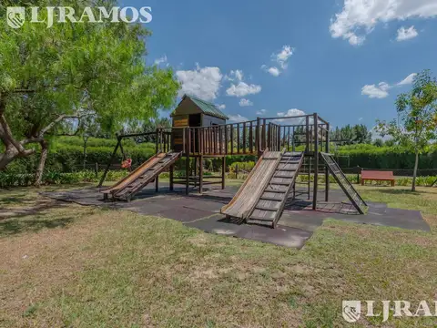 LOTE A LAGUNA. NOR-ESTE.