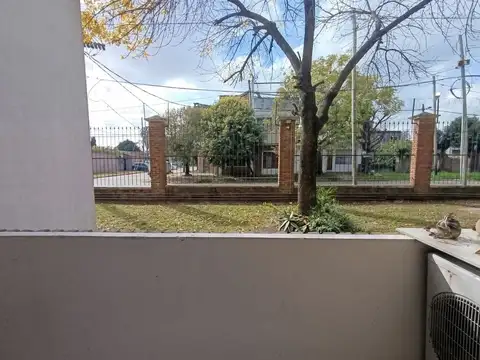 Departamento en Venta en Ezpeleta Este, USD 82.000