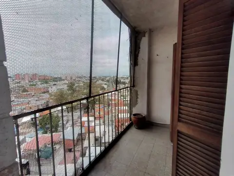 Av. Gral. Paz 15255 , Piso 8