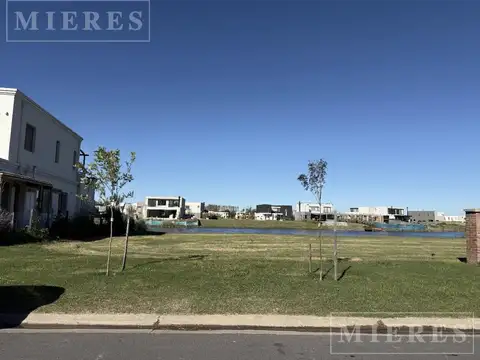Lote al agua a la venta en Santa Ana, Villanueva