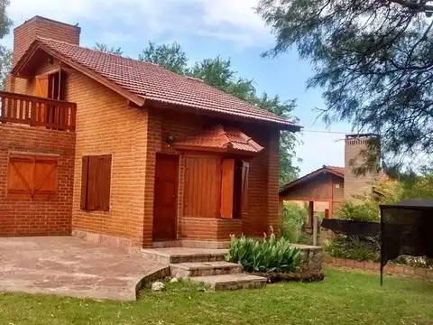 VENTA EXCLUSIVO CHALET CON PILETA - MERLO SAN LUIS