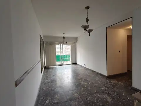 Avenida Almirante Brown 700