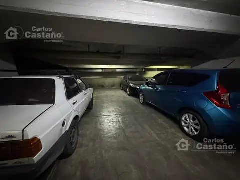 Cochera Fija Cubierta a 1/c de Av. Las Heras (Recoleta)