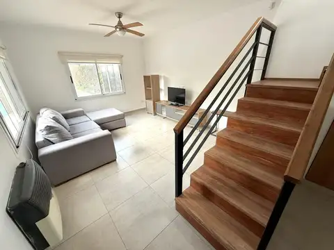 Casa en Alquiler de 3 dormitorios