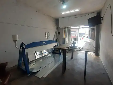 Local y vivienda 3 amb en venta