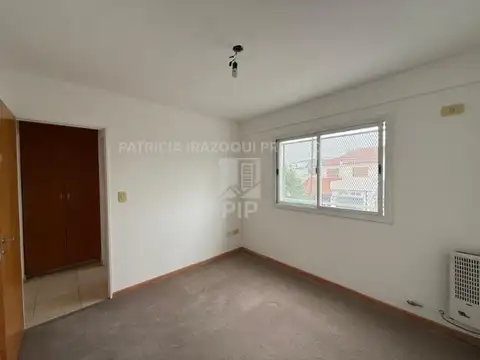 Departamento en Alquiler en Villa Sarmiento, $ 550.000