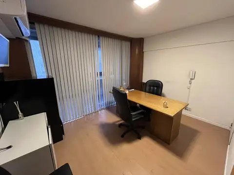 Oficina 2 ambientes con 2 baños