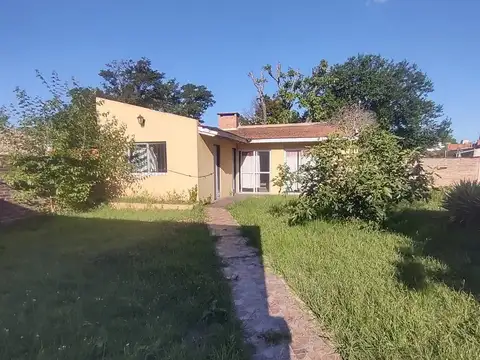 Venta Casa Quinta 4 Ambientes en Padua, Merlo