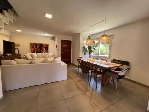 Casa en Alquiler de 3 dormitorios