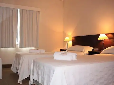 HOTEL 2 ESTRELLAS