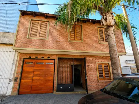 VENTA CASA 4 DORMITORIOS A METROS DE RUTA 20