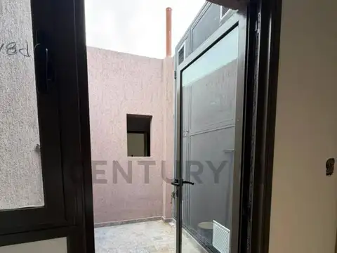 VENTA CASA 3 HABITACIONES + ESCRITORIO