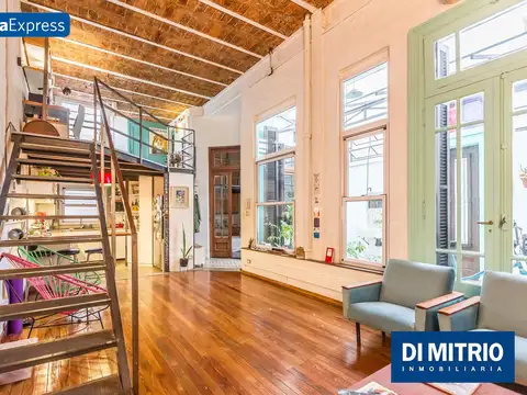 Depto Tipo Casa en Venta 80 años