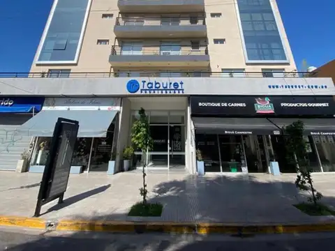 Las Heras  al 300 depto 803