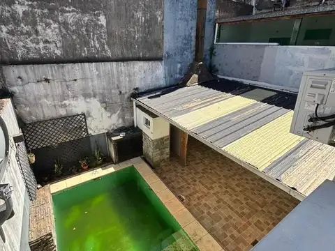 CF1330 - CASA EN VENTA - 3 DORMITORIOS - ZONA CENTRO
