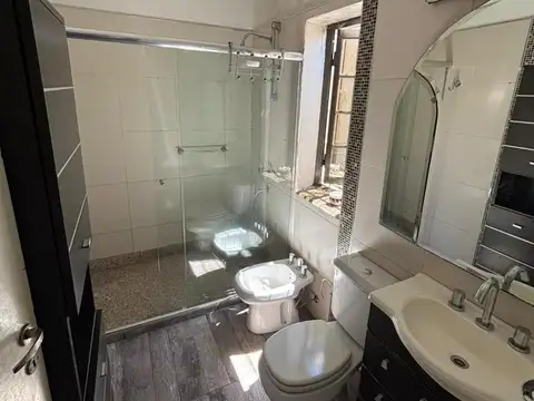 CF1330 - CASA EN VENTA - 3 DORMITORIOS - ZONA CENTRO