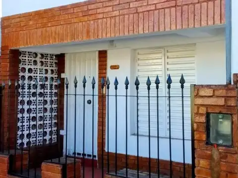 ALQULER CASA BARRIO EMPALME