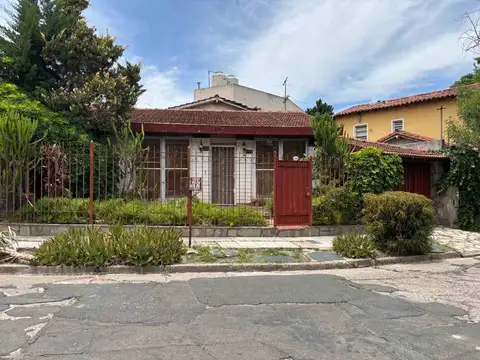 CASA 4 AMBIENTES VENTA CIUDAD JARDIN