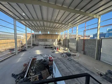 Depósito en alquiler - 1850m2 - Mixtura 3 - La Boca