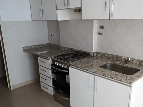 Departamento en Alquiler en Flores, $ 420.000