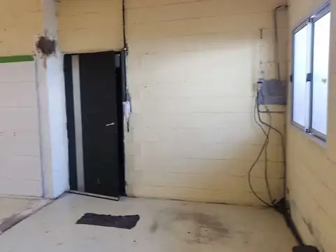 Galpon en Alquiler 5  mts Frente