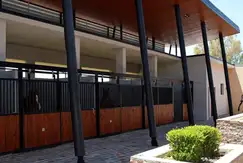 Áreas comunes piscina, club-house, juegos en Area 60, Country Club