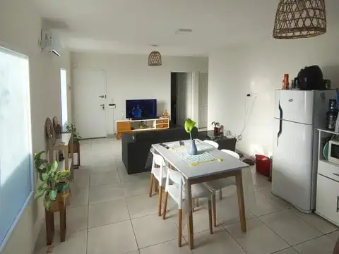 Casa en venta - 3 Dormitorios 1 Baño - Ezeiza