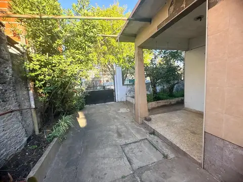 Casa en Venta en Isidro Casanova, USD 50.000