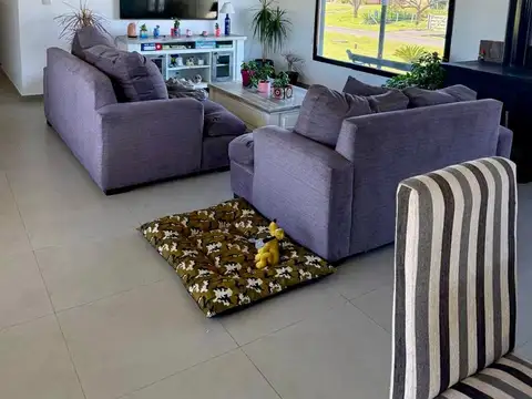 ALQUILER CASA CON PILETA EN CHACRAS DE LA RESERVA