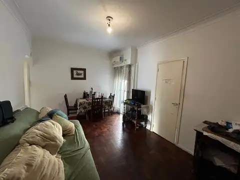 Agüero 1100, Piso 6