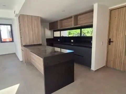 Casa en Venta en San Sebastian, Escobar, G.B.A. Zona Norte