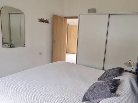 Casa en Alquiler con 1 cochera