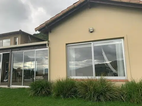Casa en Venta en Zona Centro, USD 800.000