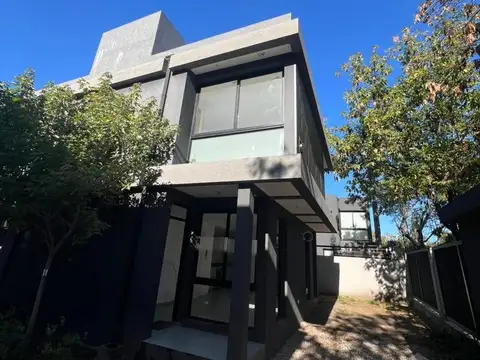 Depto Tipo Casa en Alquiler de 2 dormitorios