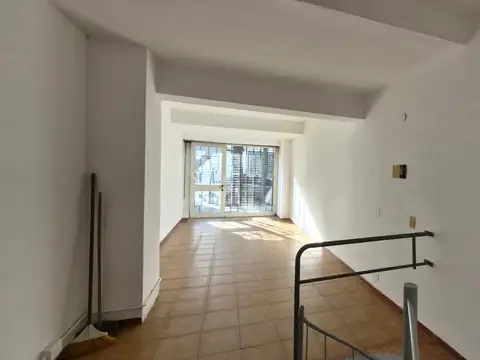 Local en Alquiler en Florida Mitre/Este, $ 600.000