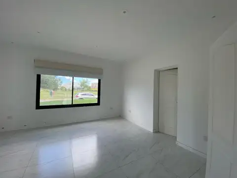 Casa en Alquiler de 5 dormitorios