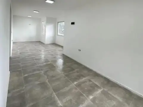 CONSULTORIOS U OFICINAS EXCELENTE UBICACION