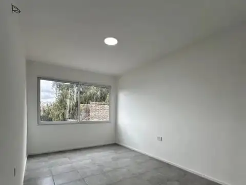 Oficina en Alquiler en Castelar, $ 1.250.000