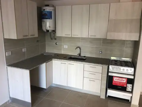 Departamento en Alquiler en San Justo, $ 600.000