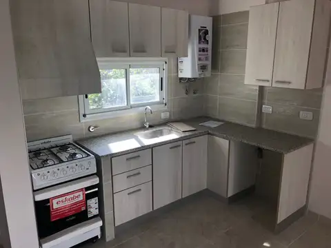 Departamento en Alquiler en San Justo, $ 600.000