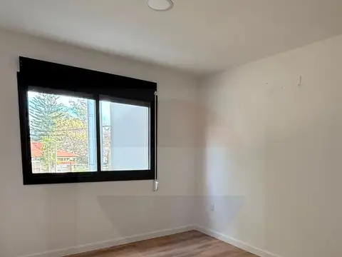 Casa en Alquiler con 1 cochera