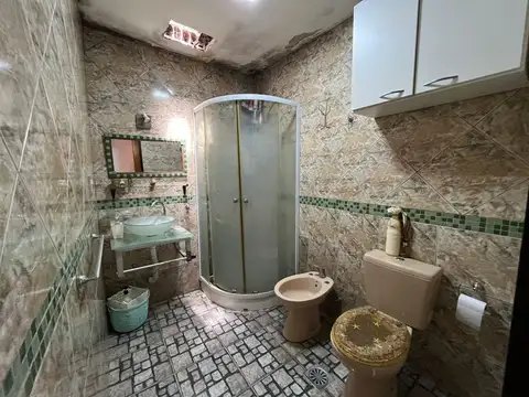 VENTA CASA 3 AMB CON PARRILLA Y PARQUE JOSE C PAZ