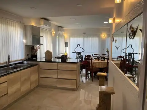 Casa en Venta de 5 dormitorios