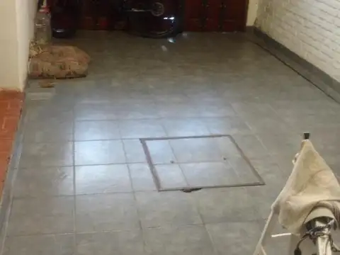 Depto Tipo Casa 4 ambientes con 2 baños