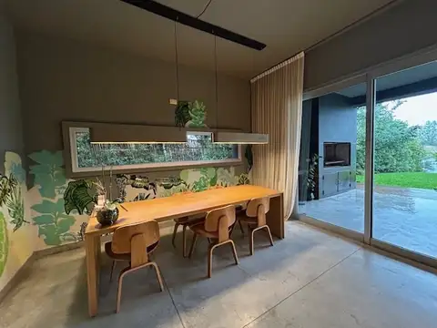 Casa en Venta al Este