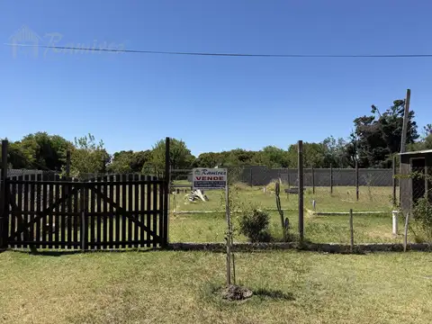 Lote Terreno Venta 300 m2 con Mejoras - Moreno Norte