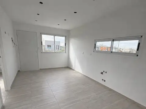 Casa 2 ambientes con 1 baño