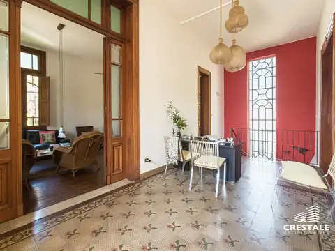 Casa en Venta en Alberdi, USD 458.000