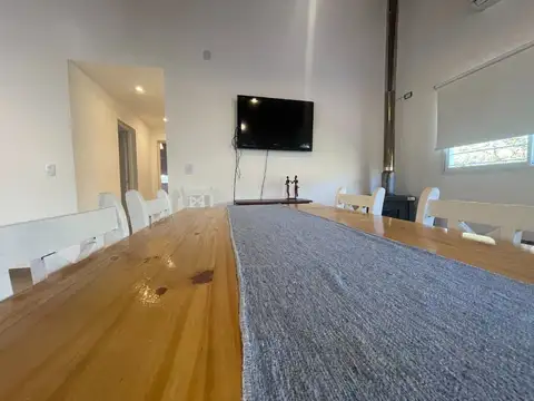 Casa 3 ambientes con 1 baño